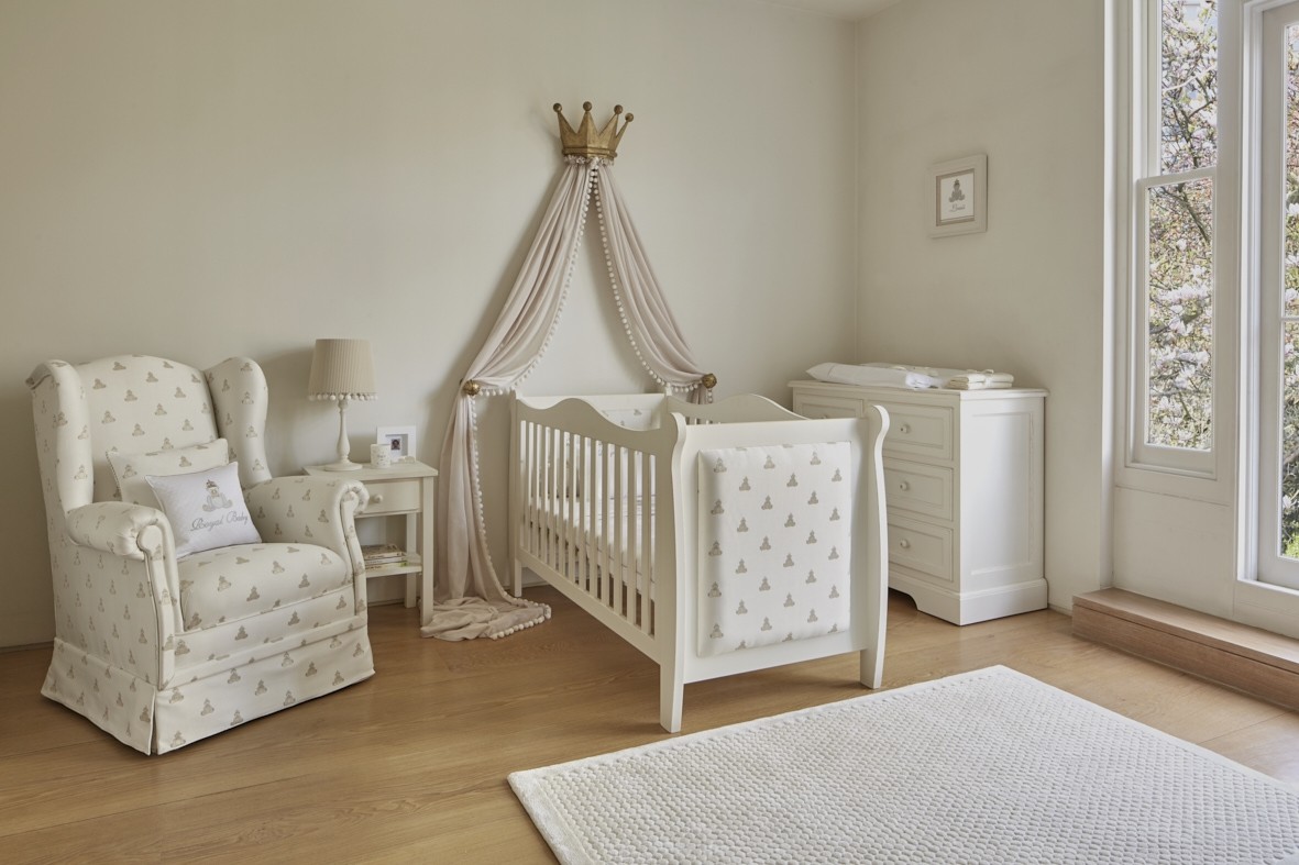 How to Decorate a Royal Themed Nursery | thehome.com