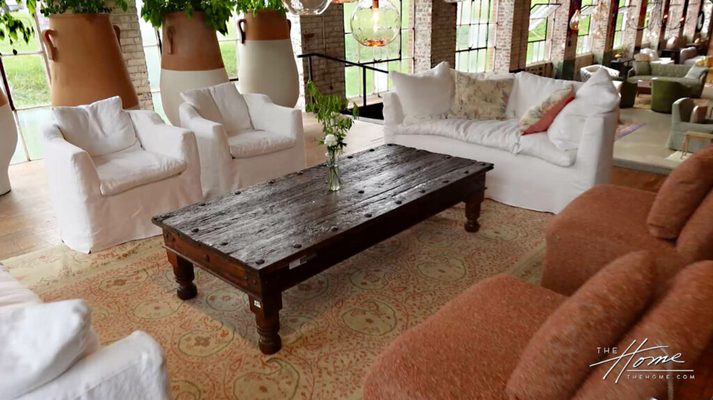Cisco Home Furniture White Denim Slipcover Sofa and Slipcover Chairs